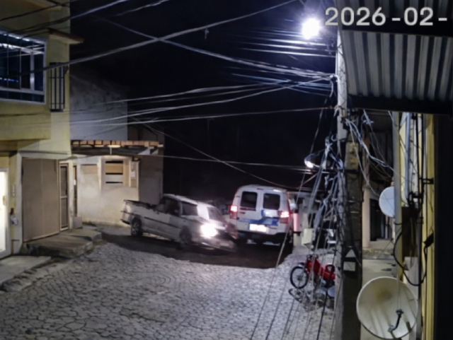 Motorista bate em viatura da PM, tenta fugir e é detido em São José do Calçado